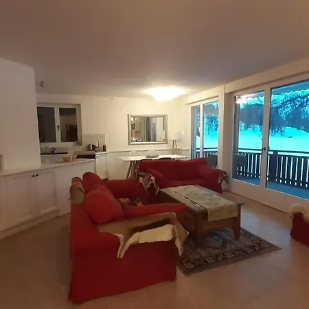 Lovely 3 Bedroom Apt. Apartamento