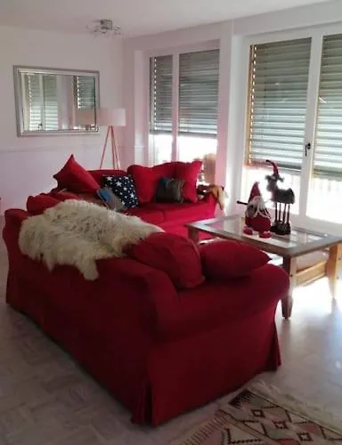 Apartman Lovely 3 Bedroom Apt.