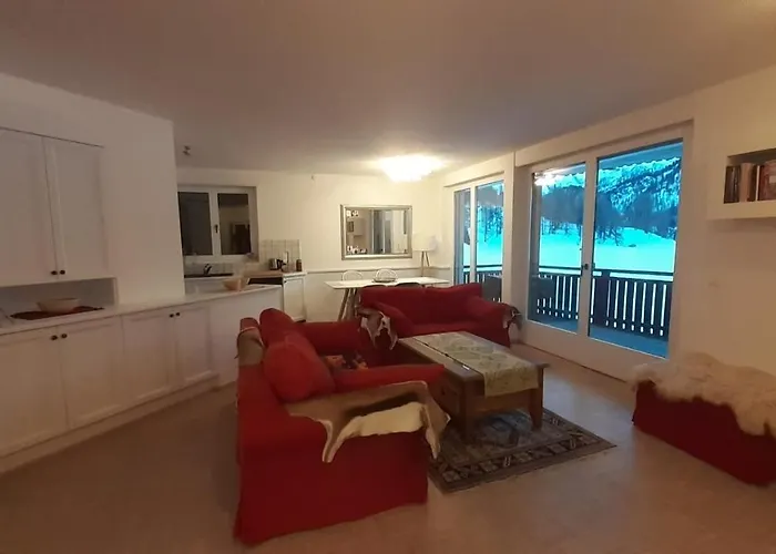 Lovely 3 Bedroom Apt. Apartman